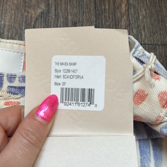 Mother the Marvin Skimp Jean in Scanifornia - Picture 4 of 5